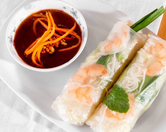 Order Fresh Shrimp Spring Rolls (GC Tom) food online from Pho Quyen Vietnamese Restaurant store, Pinellas Park on bringmethat.com