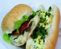 Diver lanches delivery