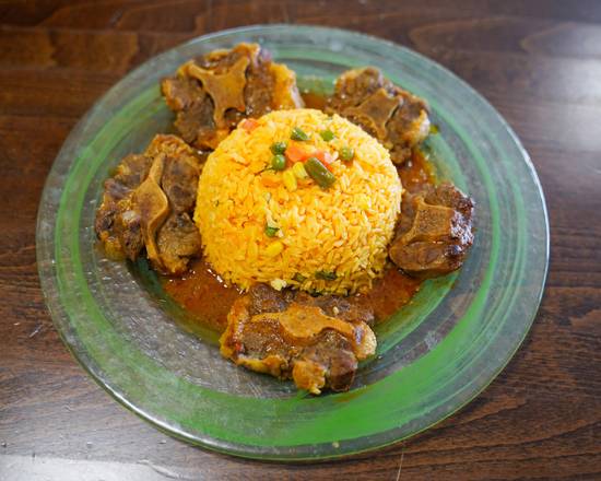Order Rabo Guisado / Oxtail Stew food online from Dominican Power store, Bayonne on bringmethat.com