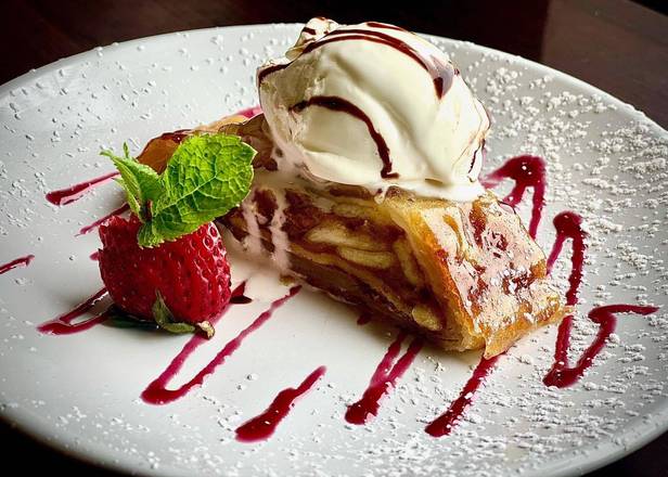 Order Apple Strudel food online from La Fiamma Italian Kitchen store, Lee on bringmethat.com
