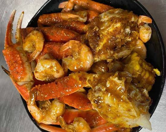 Order Sc4. Seafood Combo food online from Captain King's Seafood City store, Memphis on bringmethat.com