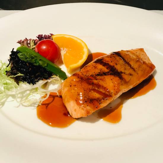 Order Salmon Filet food online from Matsuhisa store, Beverly Hills on bringmethat.com