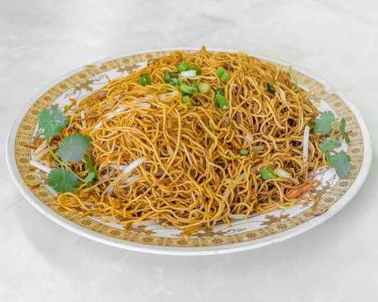 Order Soy Sauce Chow Mein (豉油皇炒麵) food online from Dim Sum King store, El Monte on bringmethat.com