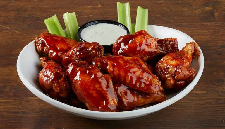 Order FRESH CHICKEN WINGS- 12 WINGS food online from Miller Ale House Port St. Lucie store, Port St Lucie on bringmethat.com