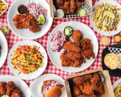 Fixins Mac n' Chicken (Vancouver)