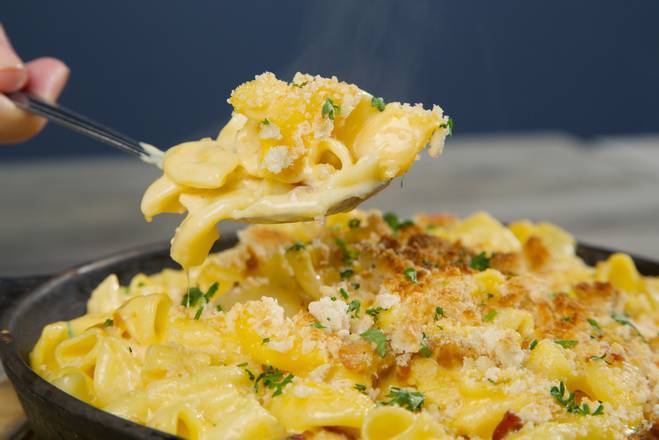 Order Macky's Mac & Cheese food online from Mama On 39 store, Huntington Beach on bringmethat.com