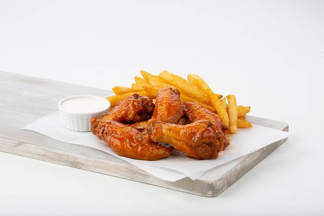 Order #7 Buffalo Wings food online from Salem Fresh Eats store, Tampa on bringmethat.com