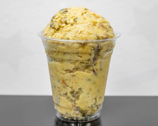 Order Pistachio Ice Cream  food online from Sabores Market store, Doral on bringmethat.com