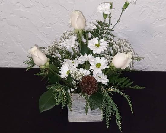 Order White Flowers Box Arrangement food online from Claudia's Flowers store, North Miami on bringmethat.com