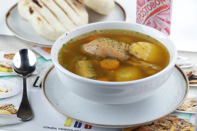 Order Sancocho de Gallina food online from Los Roques Gourmet store, Doral on bringmethat.com