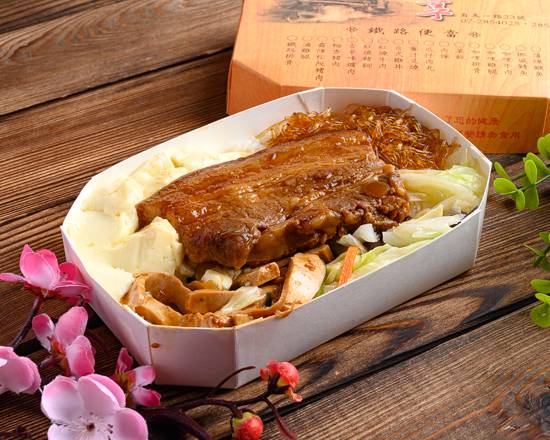 主食配菜多選擇的錦堂手作鐵路便當與一鴨兩吃的阿明師烤鴨 愛吃老人的覓食生活 痞客邦