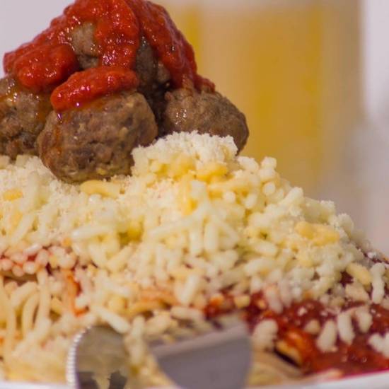 Order Spaghetti de Albondiga food online from La Cubanita Pizzeria Corp store, Hialeah Gardens on bringmethat.com