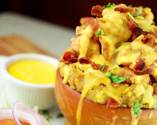 Order Boneless fried chicken w BACON AND CHEESE food online from Chimiking Restaurant store, Orlando on bringmethat.com