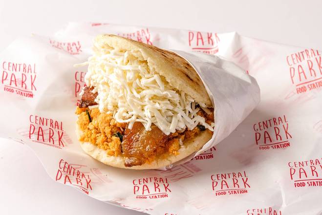 Order Arepa Cazon, Platano y Queso food online from Central Park Food Station store, Doral on bringmethat.com