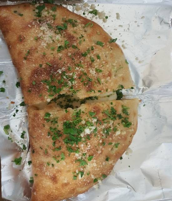 Order BUFFALO CHICKEN  food online from Amore Pizzeria store, Clearwater on bringmethat.com