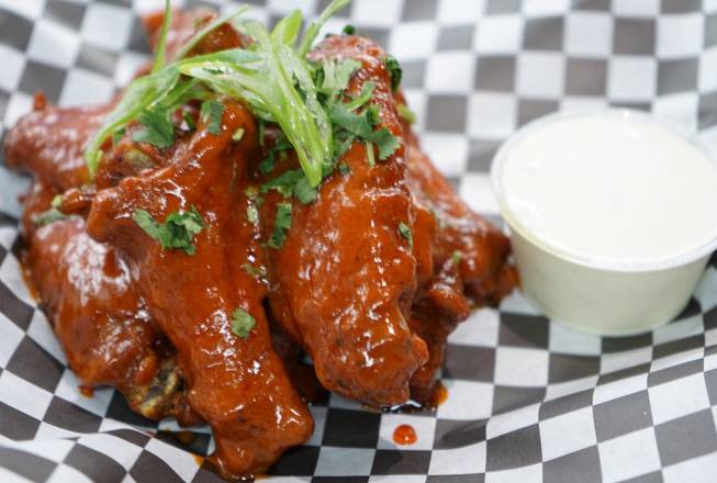 Order Chicken Wings food online from La Papa Loca On The Run store, Miami on bringmethat.com