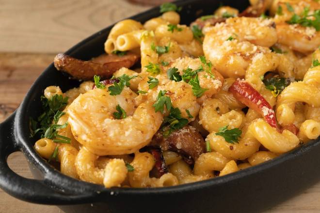 Order Voodoo Pasta food online from Bar Louie store, Orlando on bringmethat.com