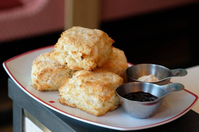 Order Buttermilk Biscuits food online from Founding Farmers Tysons store, Providence on bringmethat.com