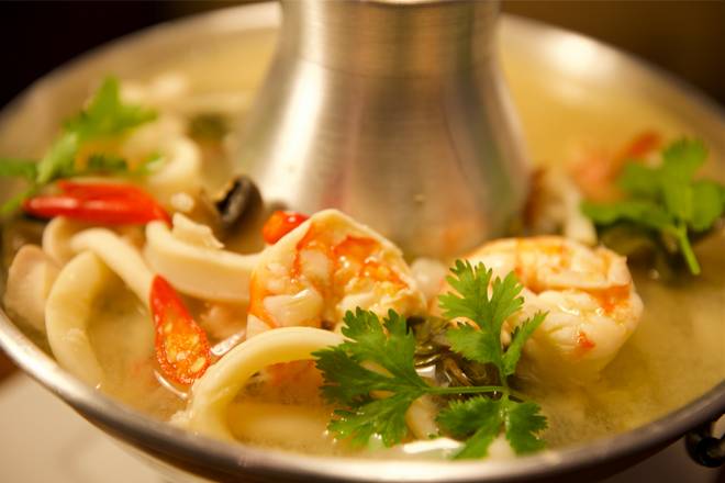 Order Deluxe Seafood Soup (Hot Pot) food online from Cook On Thai store, Corona on bringmethat.com