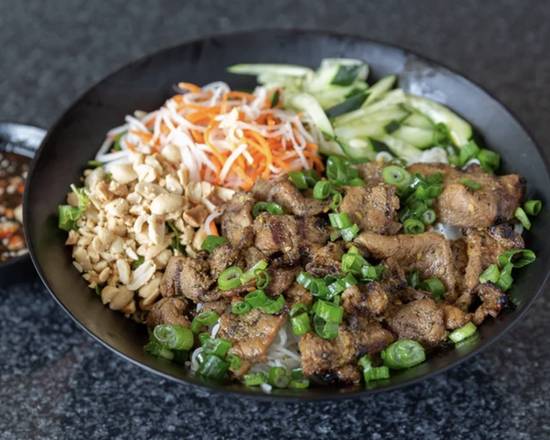 Order Bún Thịt Heo Nương Xả food online from Quan Mii Fountain Valley store, Fountain Valley on bringmethat.com