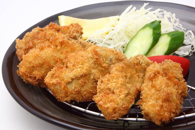 Order Japanese Style Fried Oysters 炸生蚝 food online from Kyoto Sukiyaki 京都壽喜燒 store, New York on bringmethat.com
