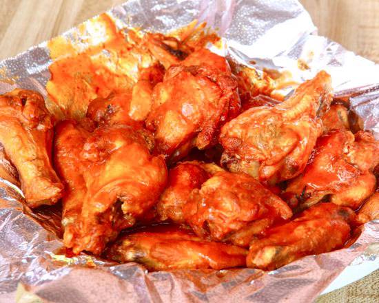 Order Wings food online from Giant Pizza King store, Imperial Beach on bringmethat.com