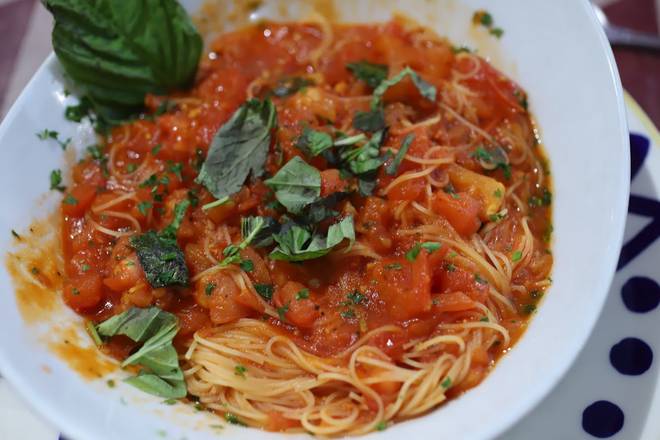 Order Capellini al Pomodoro e Basilico food online from Trattoria Luna store, Miami on bringmethat.com