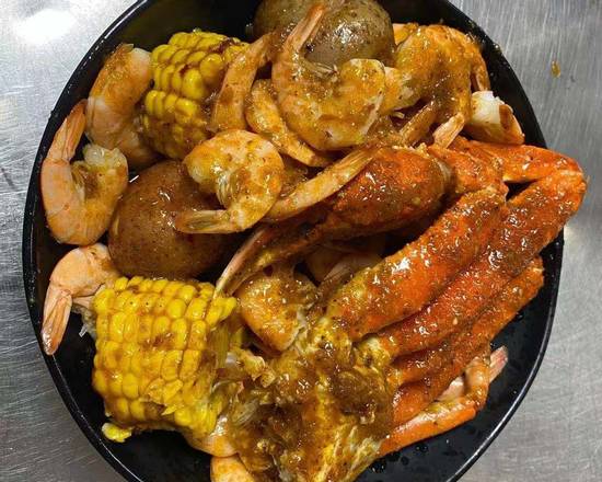 Order Sc3. Seafood Combo food online from Captain King's Seafood City store, Memphis on bringmethat.com