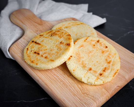 Order Arepa - Sola Viuda food online from Sabor Venezolano Kendall store, Miami on bringmethat.com
