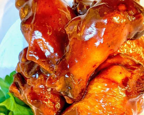 Order Backyard BBQ Wings food online from Foodhaul store, Elk Grove Village on bringmethat.com