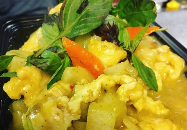 Order Thai Curry food online from Mulan Asian Bistro - Houston Levee store, Germantown on bringmethat.com