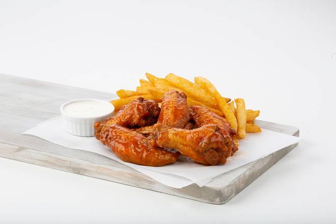 Order #7 Buffalo Wings food online from Salem Fresh Eats store, Saint Petersburg on bringmethat.com