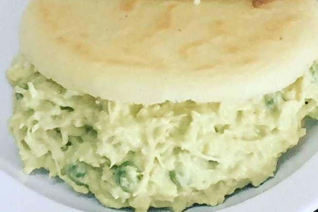 Order Arepa La Reina Pepiada food online from Arepa One store, Hialeah on bringmethat.com