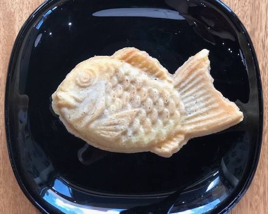 Order Taiyaki (with sweet red bean paste ) food online from Crave Poke store, Coral Springs on bringmethat.com