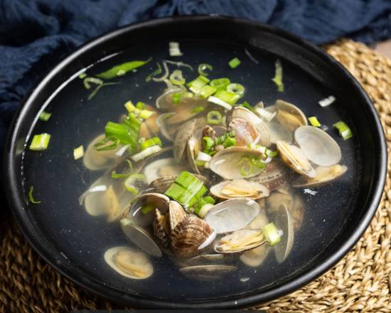 Order Clam Soup 蛤蜊汤 food online from Friendship Bbq store, Seattle on bringmethat.com