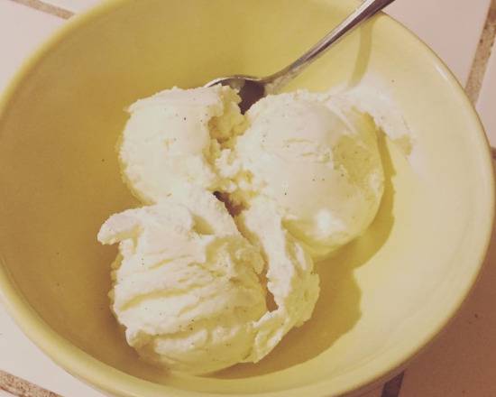 Order Vanilla Ice Cream food online from Tandoorish Indian Cuisine Restaurant store, Houston on bringmethat.com