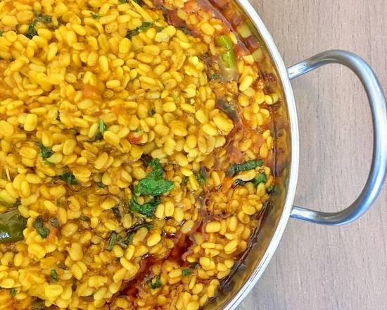 Order Dal Maash food online from Hadi Restaurant store, New York on bringmethat.com