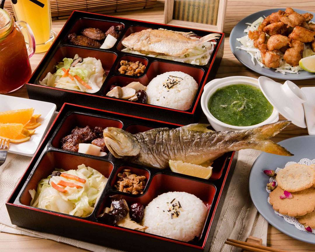 Land of Kings Cafe and Restaurant Castle Black Batharamulla Delivery