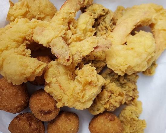 Order Fried Shrimp (10 pcs) food online from Q Seafood store, Loganville on bringmethat.com