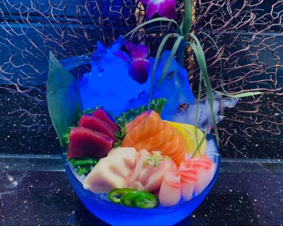 Order Sashimi Deluxe (15 pcs) food online from Mika Sushi II store, Westminster on bringmethat.com