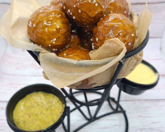 Order Bavarian Pretzel Bites food online from Selma Chicago Pizzeria store, Rancho Santa Margarita on bringmethat.com