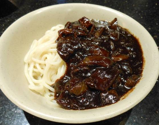 Order Cha Chan Mein Noodles food online from House of joy store, La Crescenta on bringmethat.com
