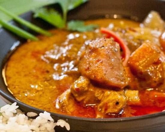 Order Massaman Curry-GF food online from Emporium Thai Cuisine store, Los Angeles on bringmethat.com