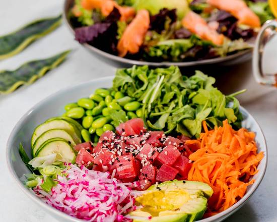 Order Tuna bowl food online from Crema Gourmet Espresso Bar store, Miami on bringmethat.com