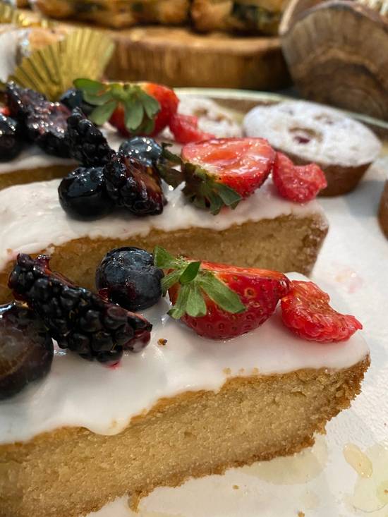Order VEGAN VANILLA CAKE food online from Psomi store, Tampa on bringmethat.com