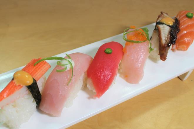 Order NIGIRI (Chef's choice) 10 PCS food online from Naruto 88 Bistro store, Kendall on bringmethat.com