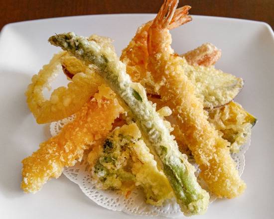 Order Mix Tempura food online from Roll Roll store, Los Angeles on bringmethat.com