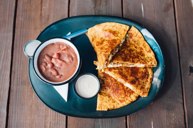 Order Cajundillas food online from Walk-On Sports Bistreaux store, Tallahassee on bringmethat.com