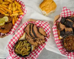 Wood Ranch BBQ & Grill (Valencia)