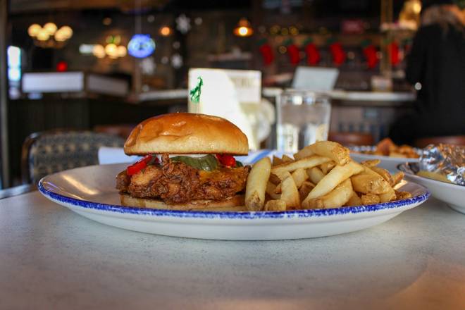 Order Carolina Fried Chicken food online from Centraal Grand Cafe & Tappery store, Milwaukee on bringmethat.com